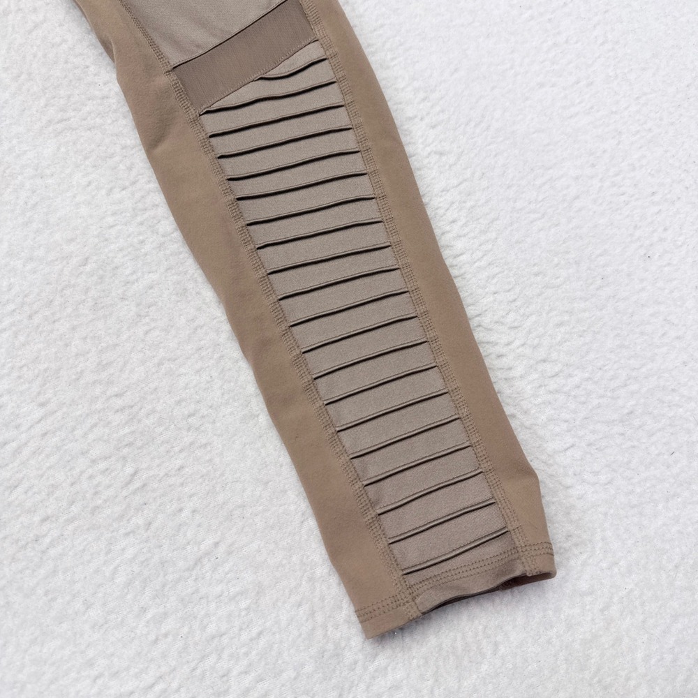 Alo Yoga High Waist Moto Leggings Size Large Tan Athleisure Activewear Gym - Picture 3 of 9